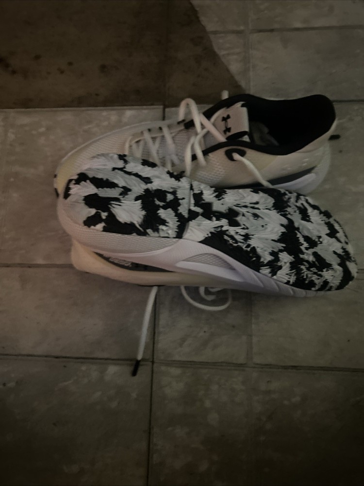 ￼ Body Armor White Size 11 ￼