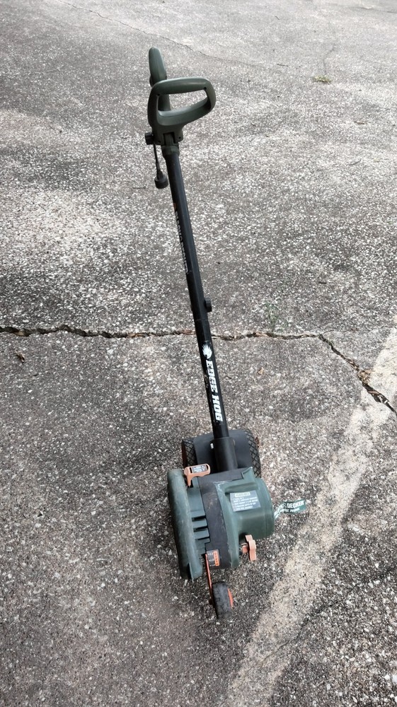 BLACK & DECKER EDGE HOG (Working)