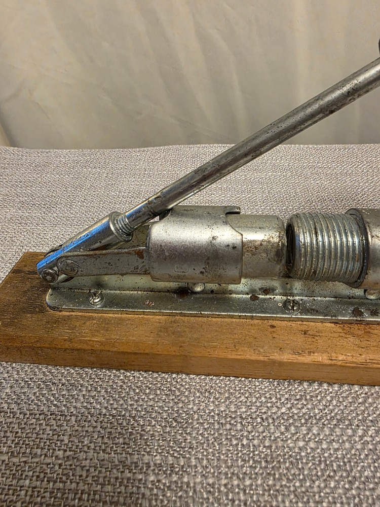VTG Nut Cracker Pecan Nutcracker Wood & Metal