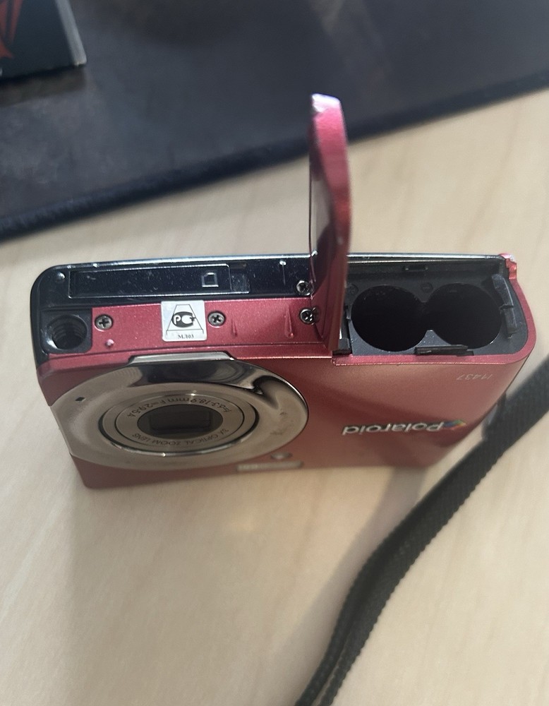 Polaroid i1437 Working Camera 3x Zoom