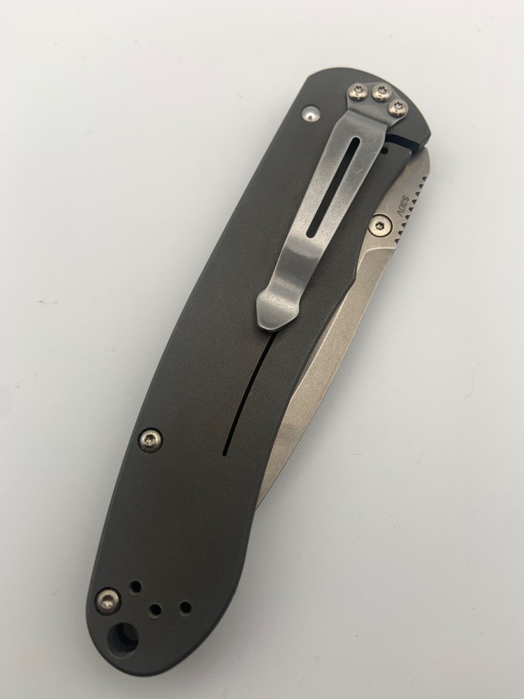 Bradley cutlery alias 1 by benchmade.
