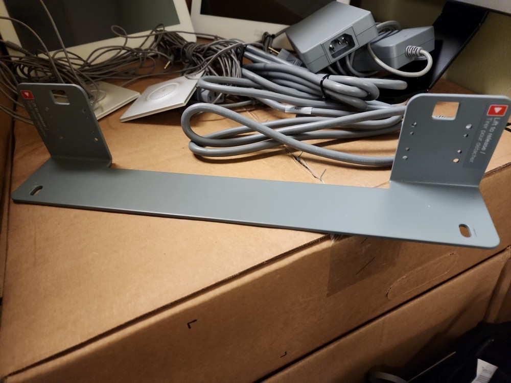 Cisco CS-CODEC-PLUS TTC7-25 VideoConference Webex Room Codec CS-KITPLUS-K9