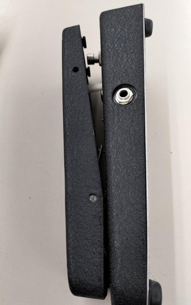 MAXON BLUBBER Wah Guitar Effects Pedal