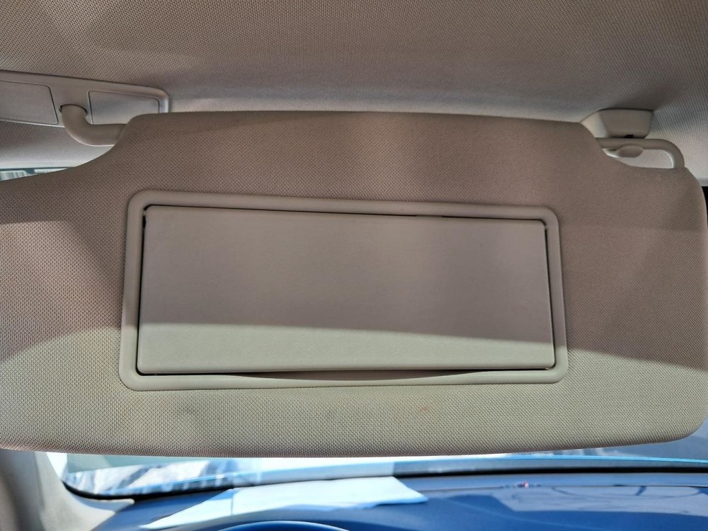 S60 2014 Glove Box 4848861