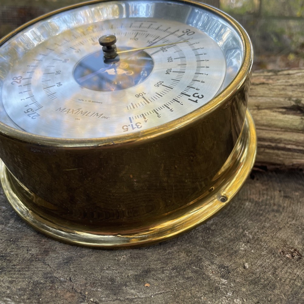 Proteus PRB Analog Barometer, from Maximum Inc.