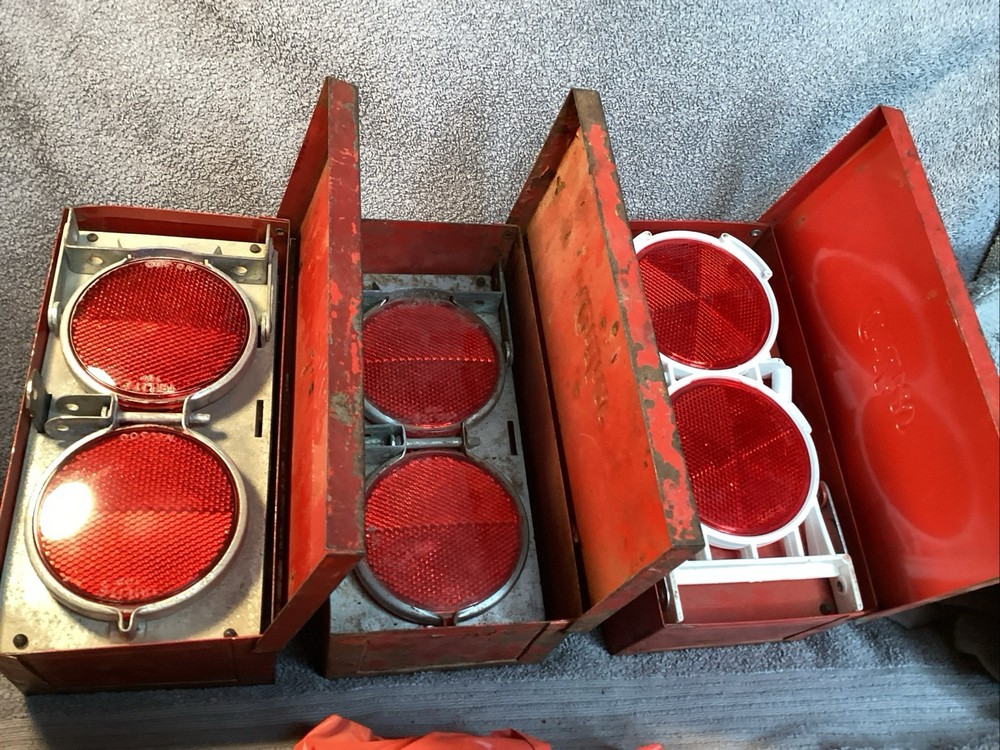 3 boxes of Anthes roadside safety reflectors