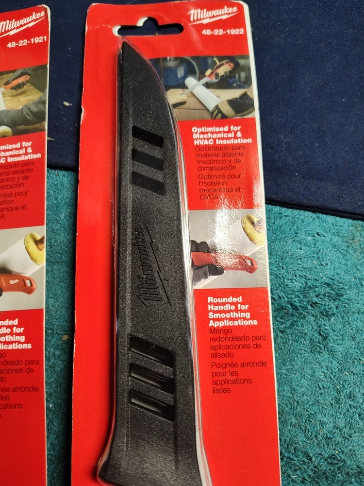 Milwaukee Tool Serrated Or Smooth Blade Insulation Knife. Quantity Discount