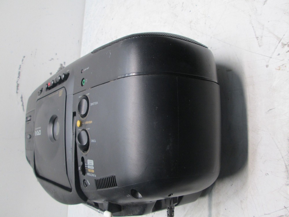 SONY CFD-12 Radio Boombox - Tested
