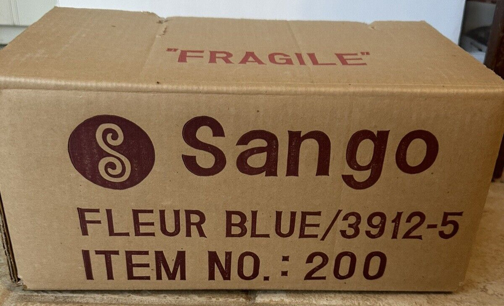 Sango China 3912 FLEUR BLUE Pattern, 5 Piece Place Setting, Blue NEW