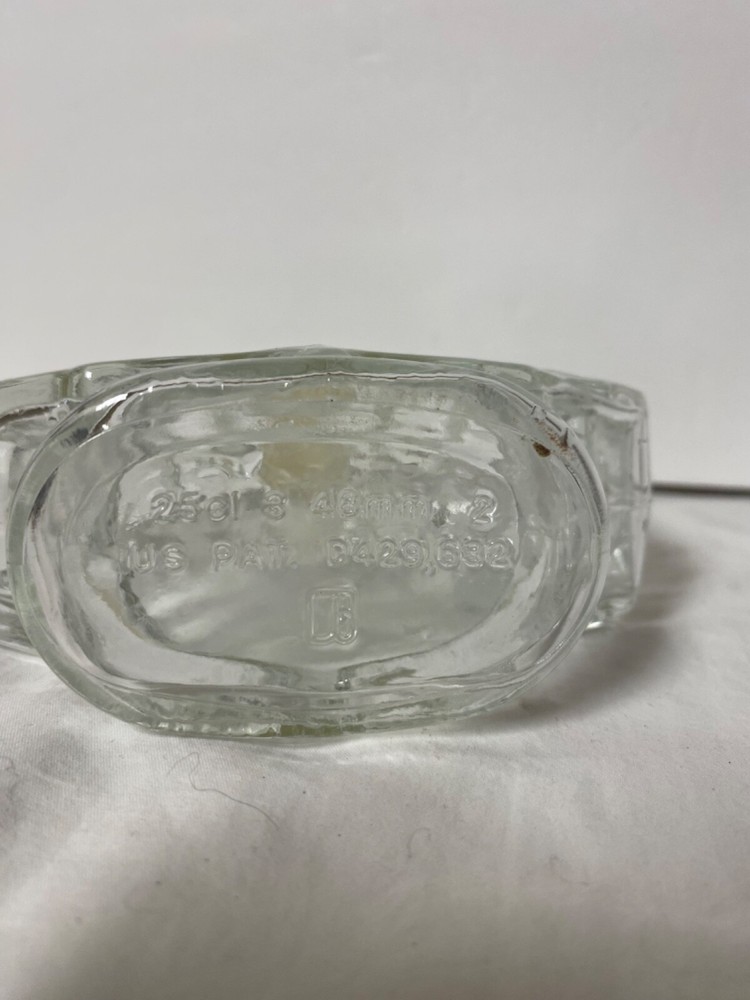 Maple Leaf Shaped Bottle Glass Syrup Empty Bottle with White Lid