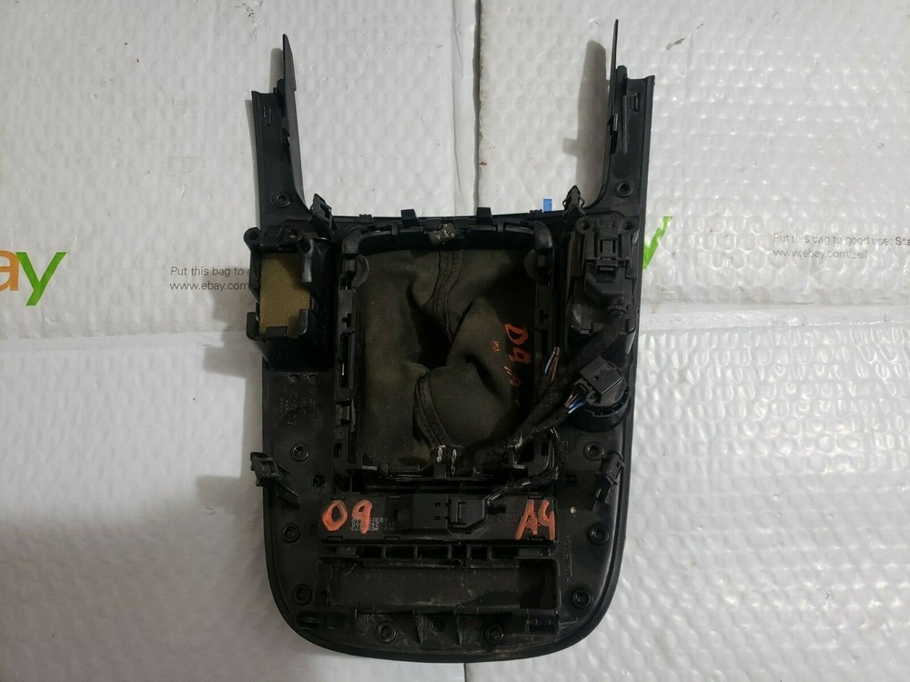 2009 09 AUDI A4 SIX SPEED SHIFT BOOT KNOB ESP PART SWITCH TRIM OEM