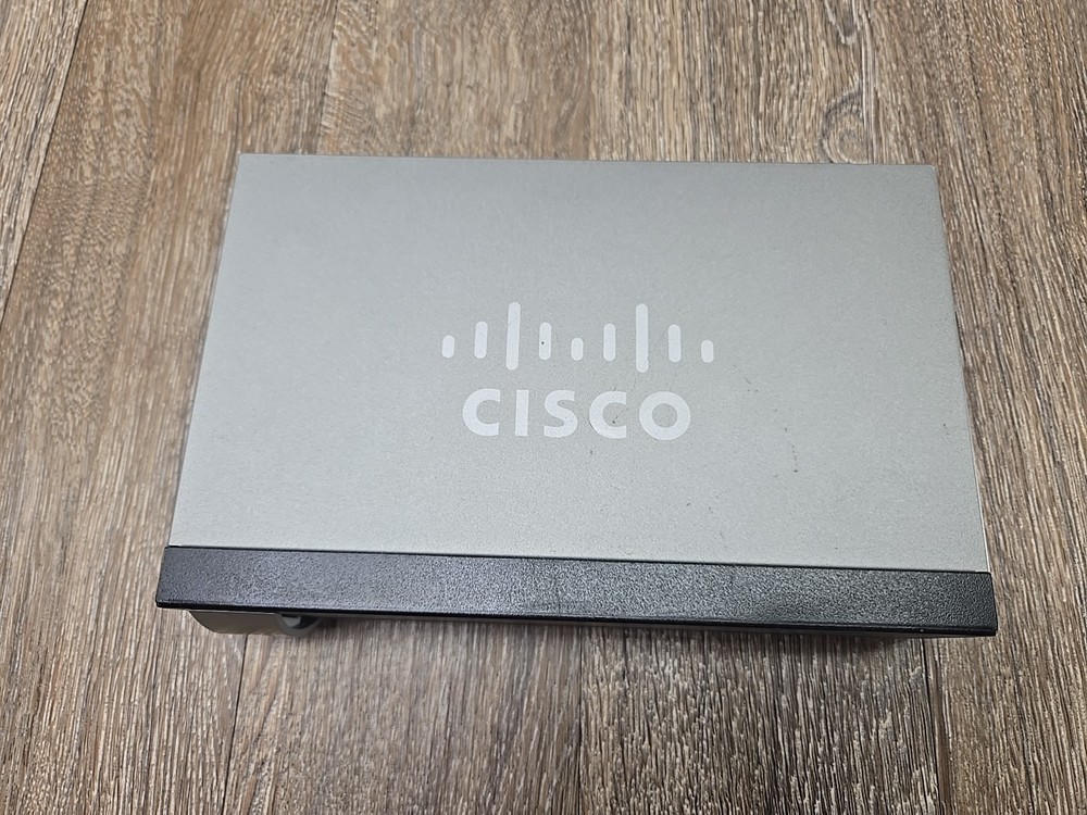 Cisco RV320 Dual Gigabit WAN VPN Router ONLY - UNTESTED