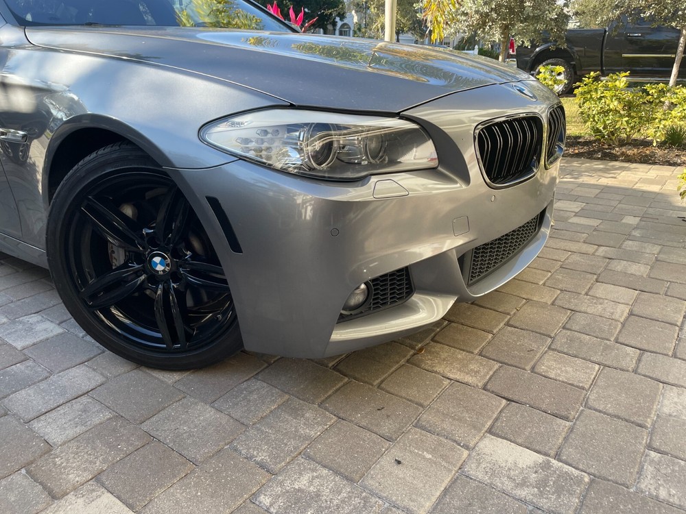 White LED Front Bumper Side Marker Reflectors For BMW F10 528i 535i 550i 11-16