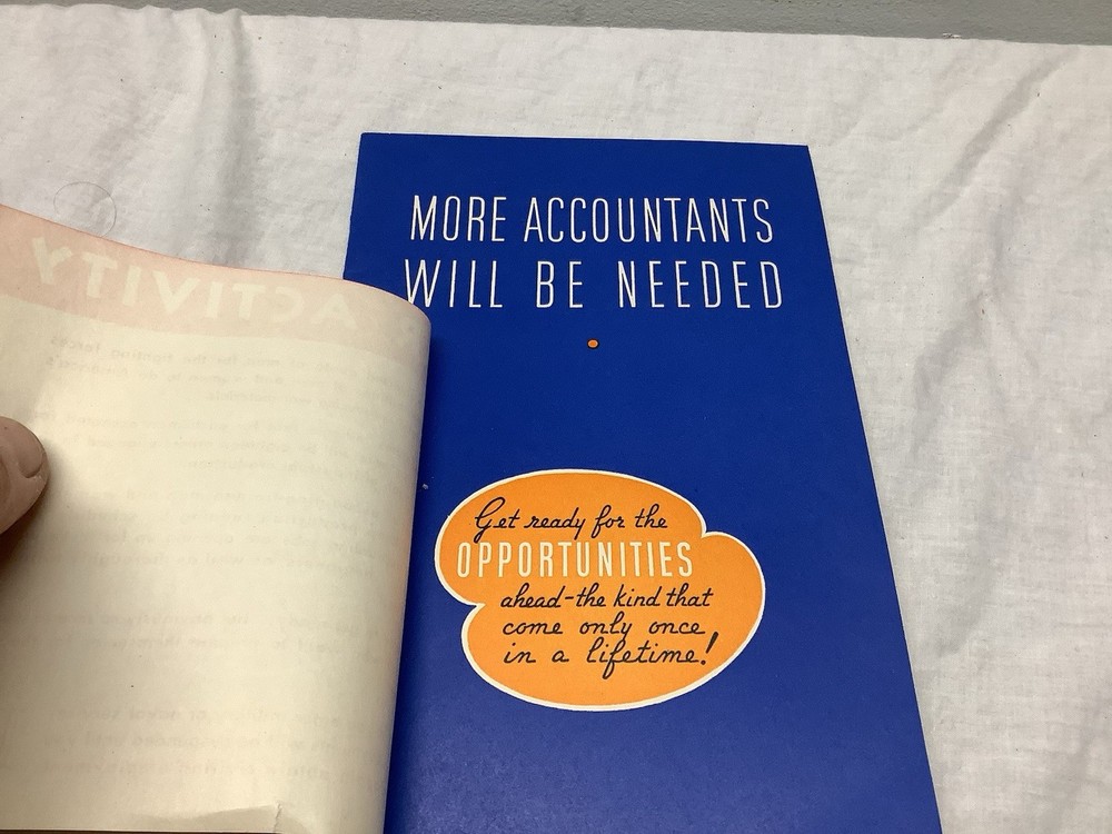 WWII 1942 War Activity Accountants Needed Brochure I.A.S. Training W/Envelope