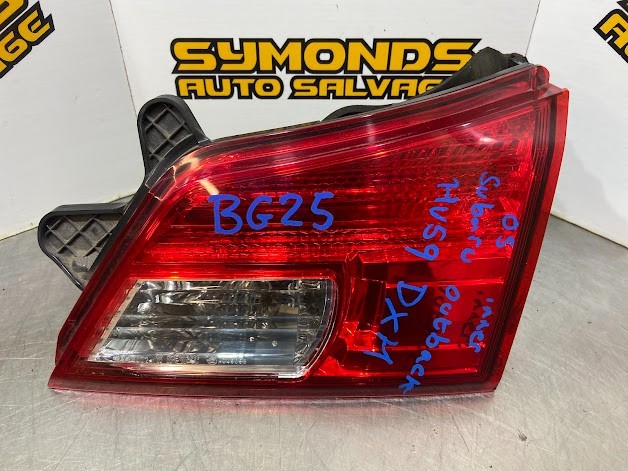2009 SUBARU OUTBACK DRIVER SIDE RIGHT INNER REAR LIGHT REF:  BG25