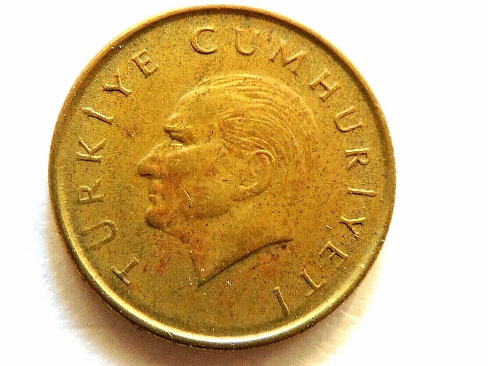 1990 Turkey One Hundred (100) Lira Coin