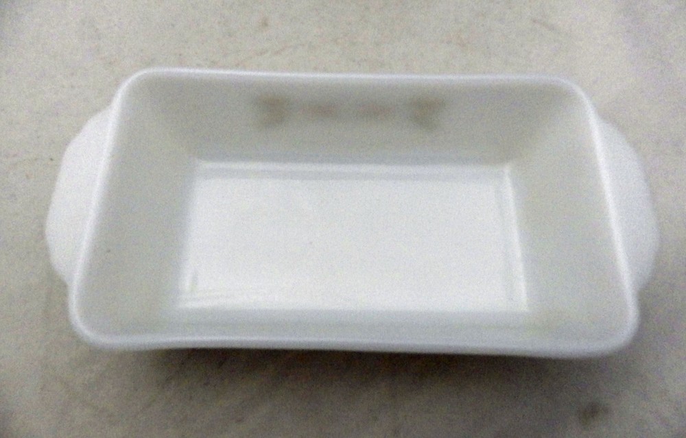 Fire-King Wheat pattern - 1.0 Qt., rectangular Loaf Pan - #409 -1966 - EUC
