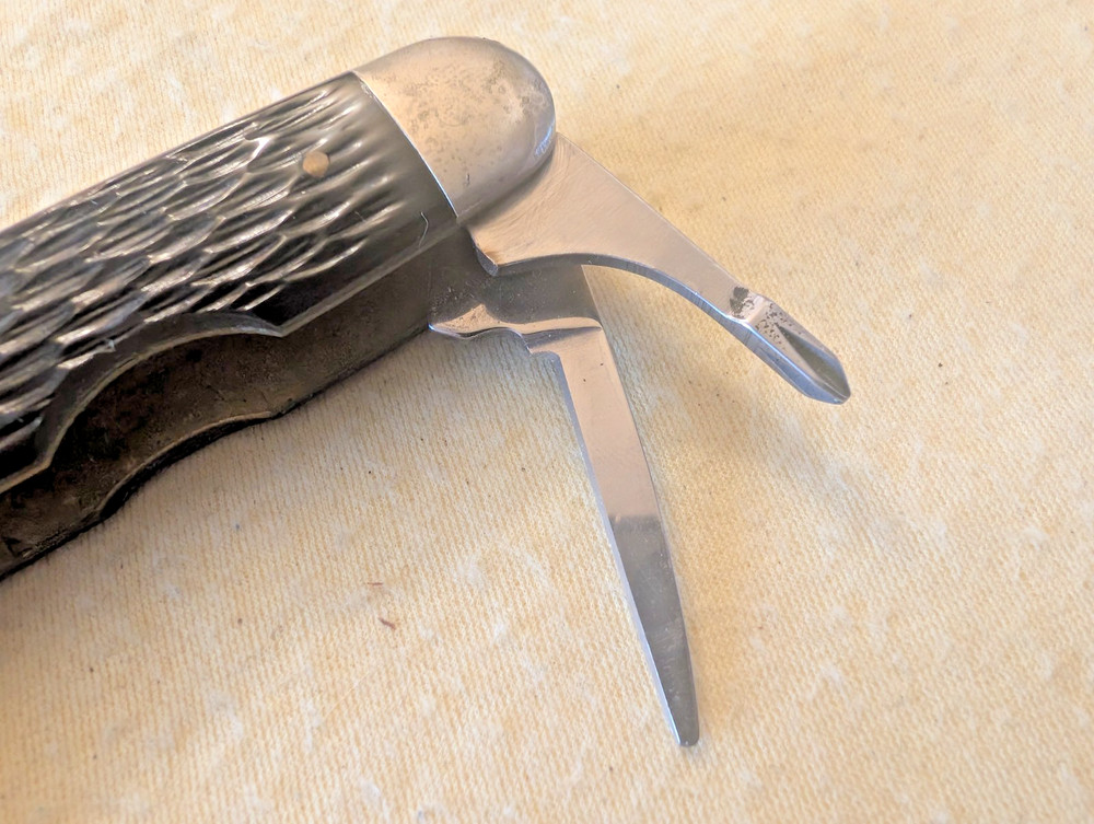 CAMILLUS - BLACK “DELUXE” - BOY SCOUT KNIFE - 5 FUNCTION USA MADE