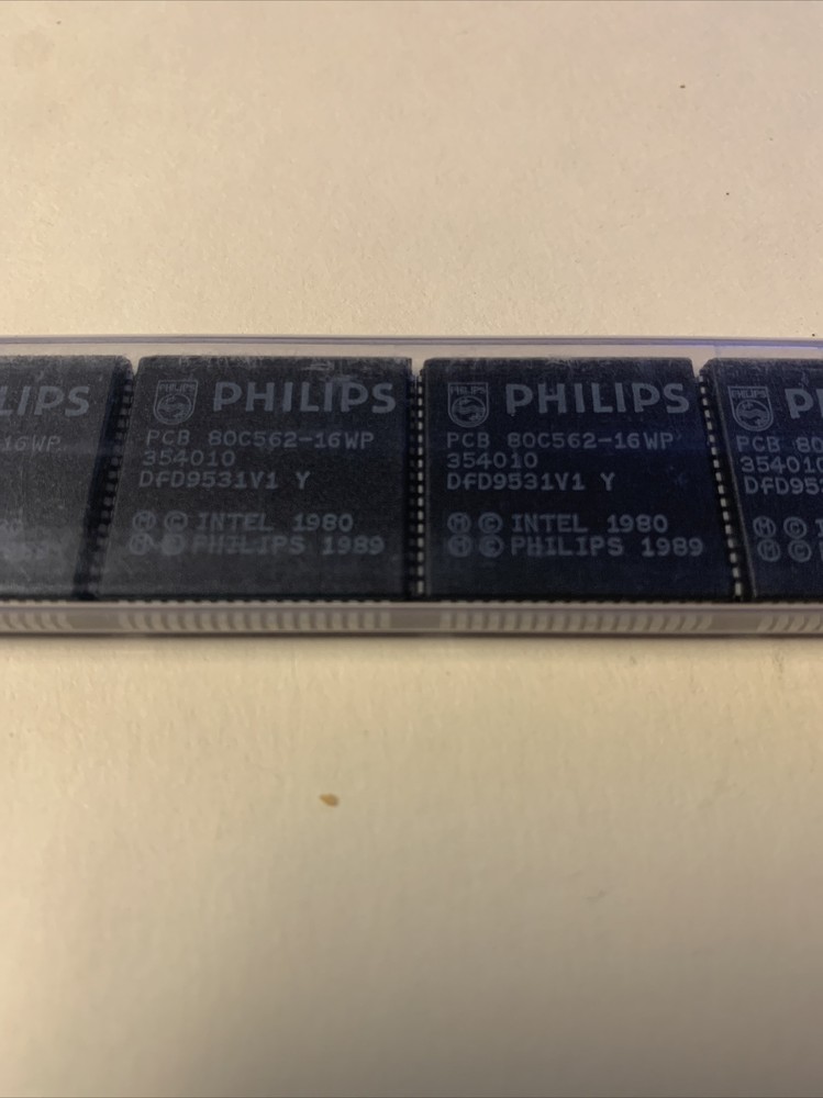 18x Pcb 80C562-16WP 354010 Dfd9531v1 Y Intel Philips 8-bit Microcontroller