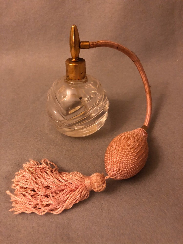 Vintage Estée Lauder Beautiful Perfume Bottle With Atomizer