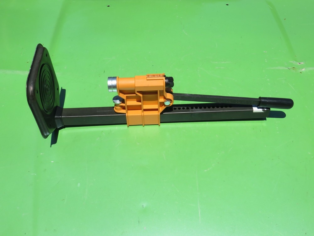 BREWCRAFT USA WINE BOTTLE CORKER PRESS CAPPER BLACK & ORANGE