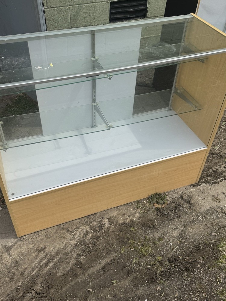 Commercial Shelves