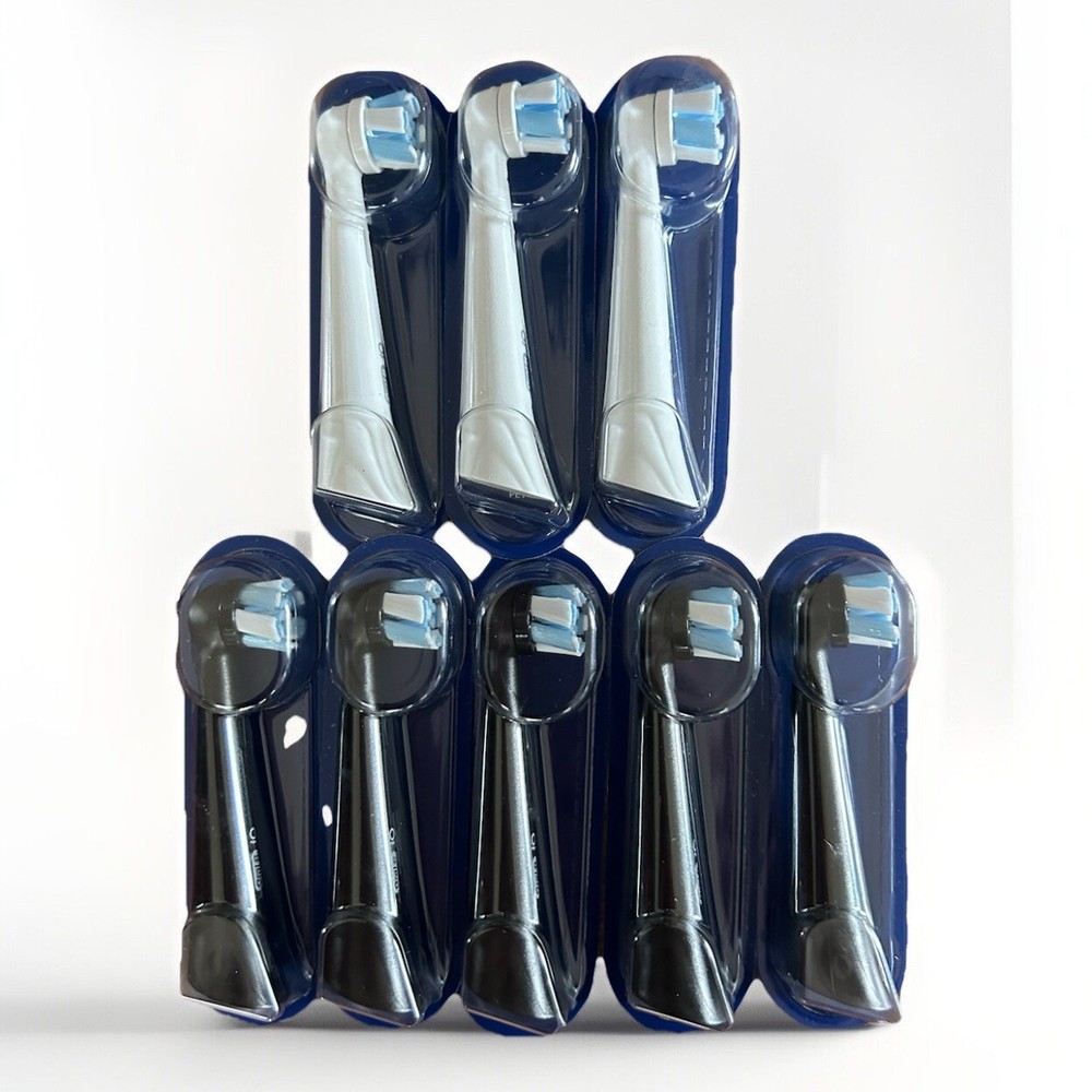 Oral-B iO Deep Clean Replacement Toothbrush Head, 8-count