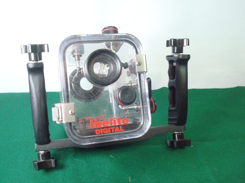 Ikelite Underwater System Dive Camera Video Housing 6040
