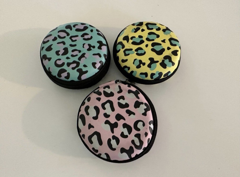 3 Small Zippered Pouches Earbuds Holders