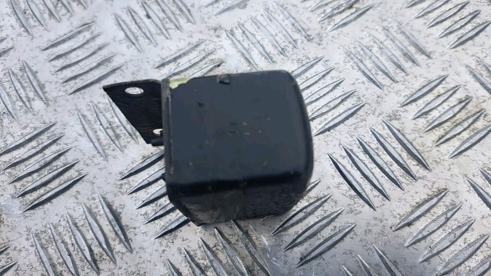 BMW R65 1980 ALTERNATOR VOLTAGE REGULATOR. BOSCH