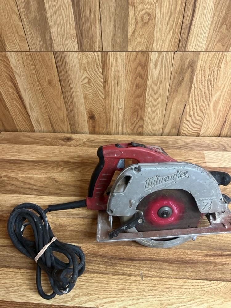 MILWAUKEE TOOLS 6390-20 (PSV012051)