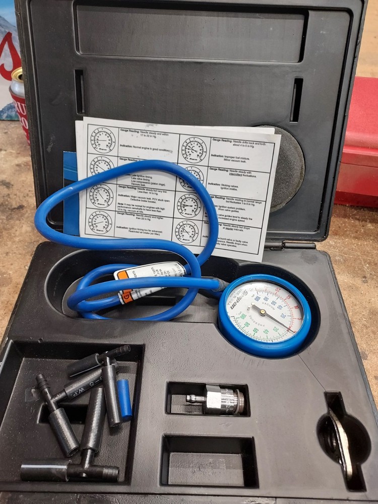 Snap On EEPV311A Vacuum/Pressure Gauge Set