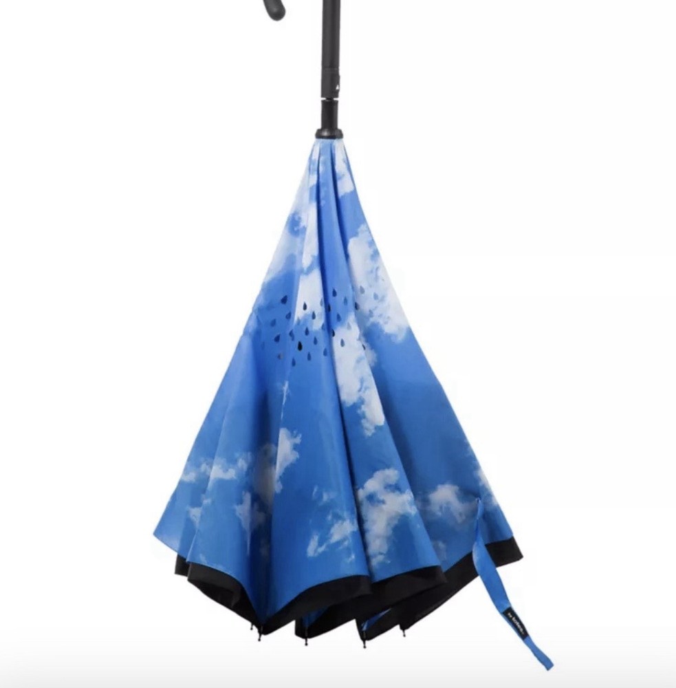 Totes Inbrella Reverse Close Folding Umbrella Light Blue Sky Clouds Pattern NWT