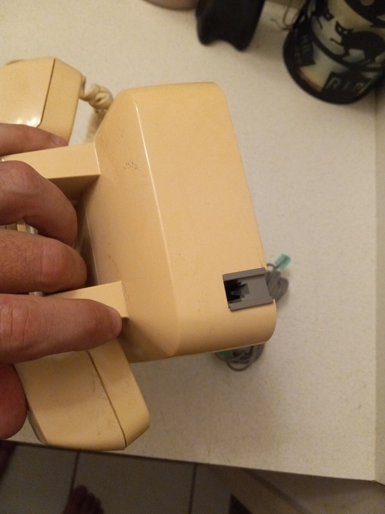 Lucent Technologies 100 Retro Style Phone **Nice