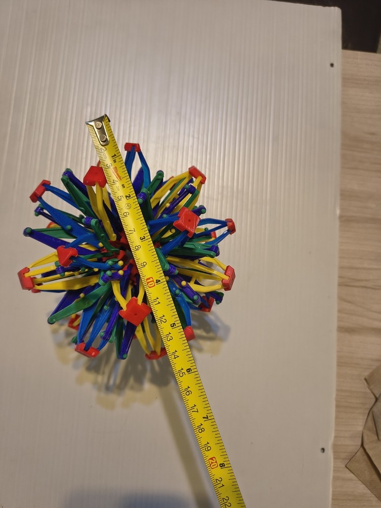 Hoberman Expanding Mini Sphere Toy