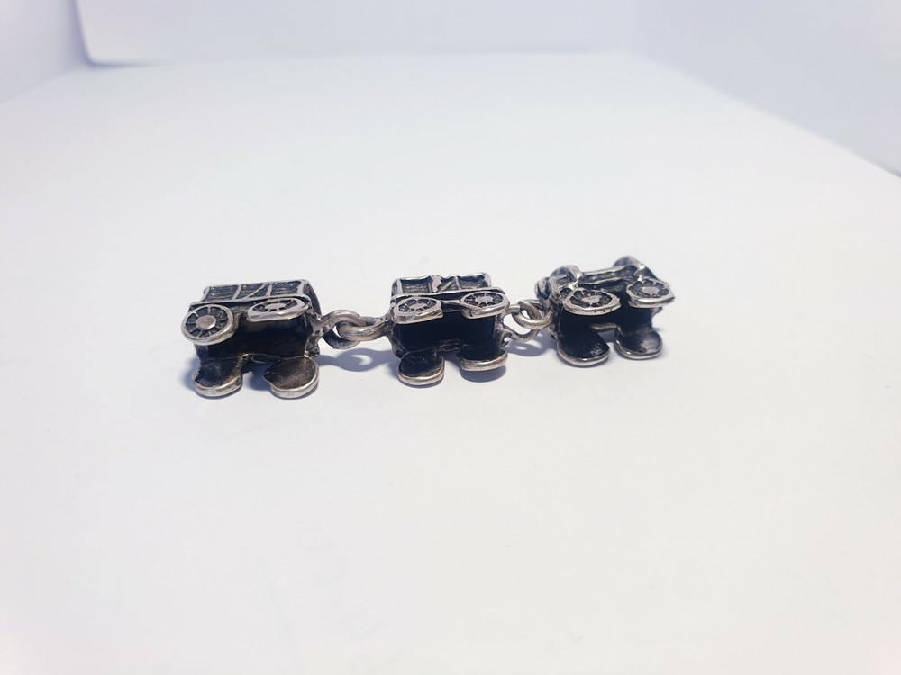 Vintage Solid Silver Italian made miniature of a Train Chain. Read Description!