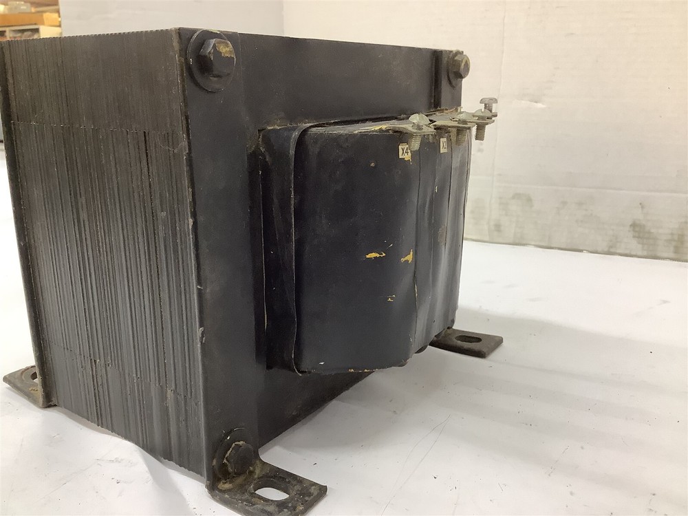 Milwaukee C1-72047 Transformer