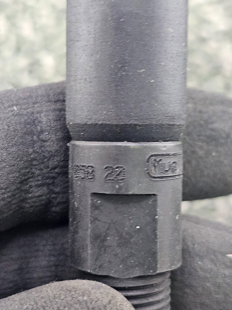 Mueller 3/4" 089568 Rubber Shut Off Tool Black