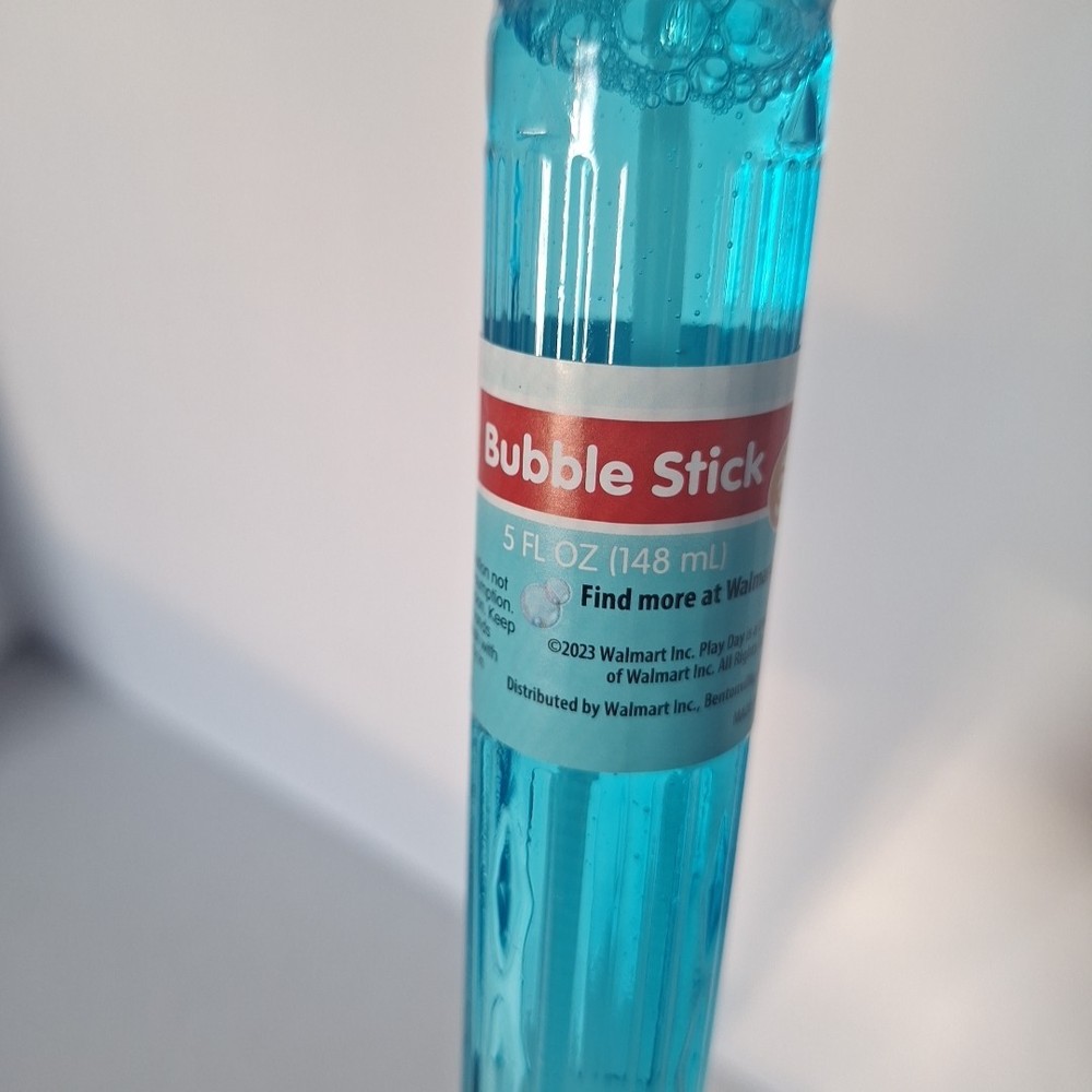 Bubble Stick Bubble Maker Stick With Bubble Solution 5 Ounces Bubbles (Ages 3+)