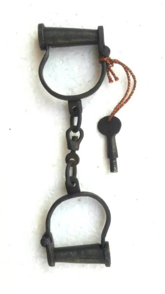 Antique- Style Cuff Handcrafted Fine Iron Lock & Key Handcuffs