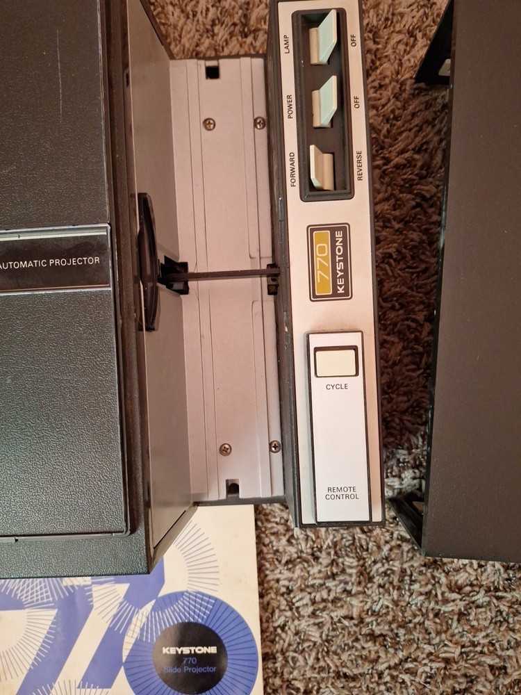 Keystone K-770 Slide Projector