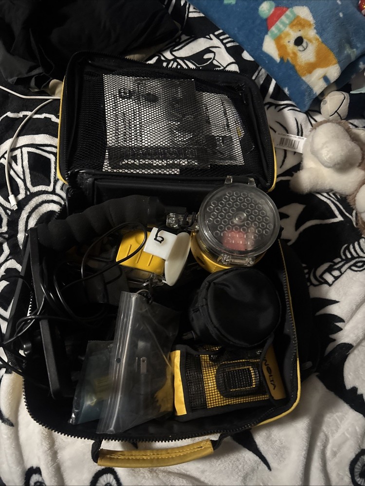 ReefMaster Underwater Camera Photography w/ External Flash and Case. NEW !