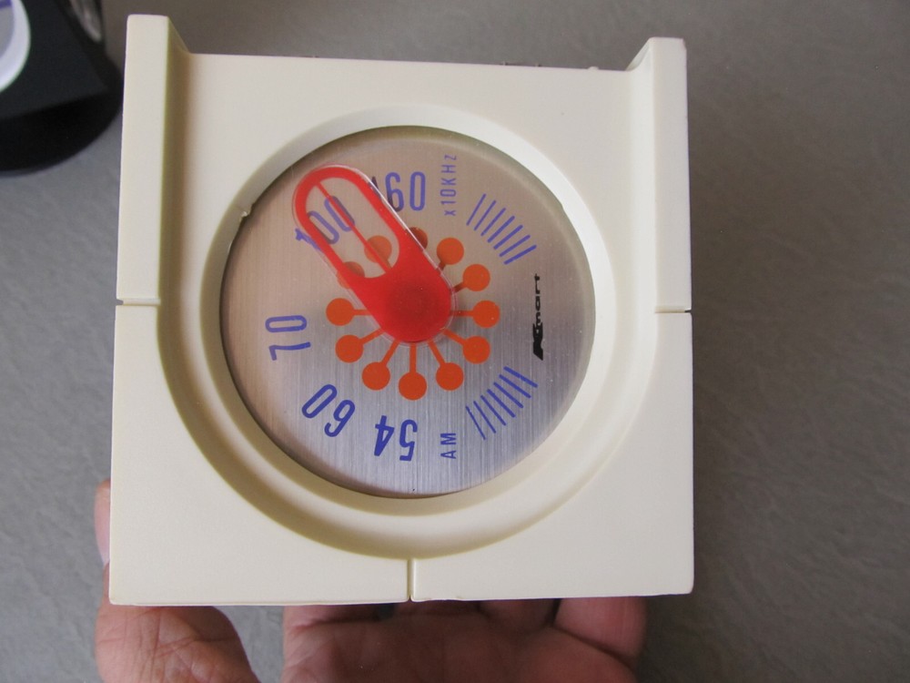 Vintage Kmart Cube AM Transistor Radio