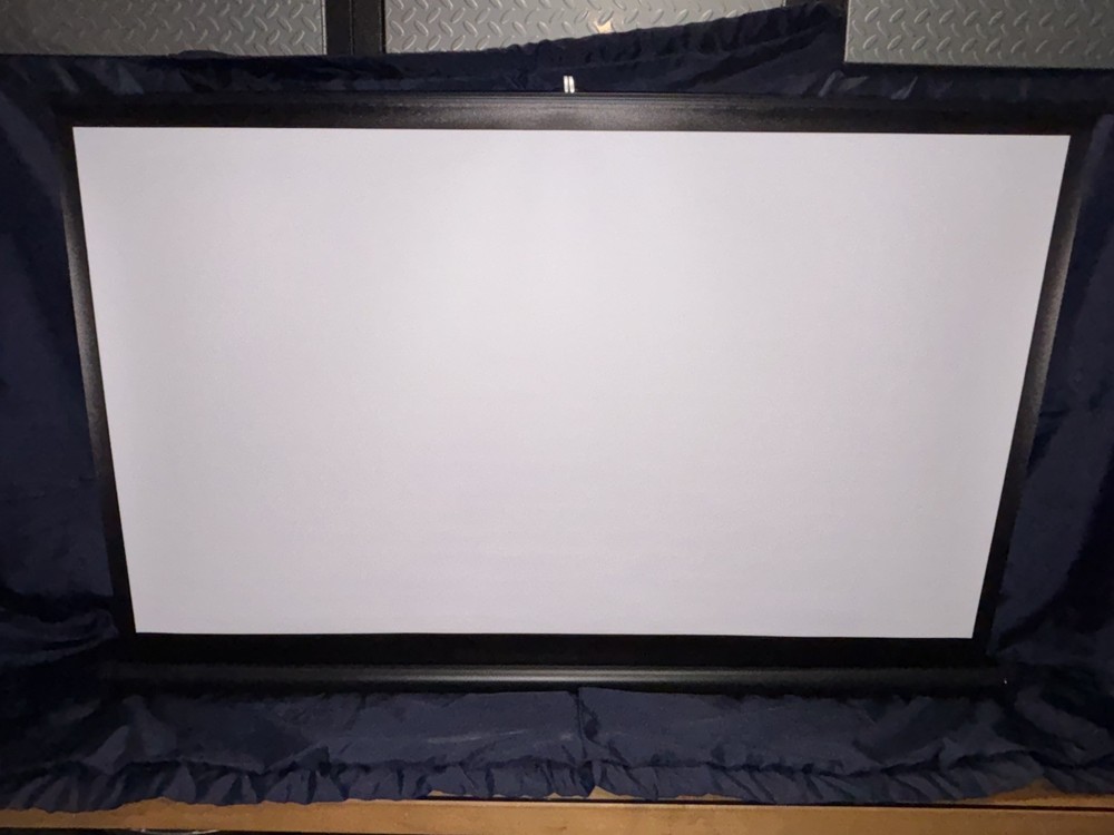 50" Projector Screen, mobile Pull-Out Style Portable (40'' x 30'')