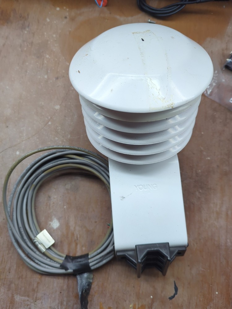 RM Young Temperature Radiation Shield