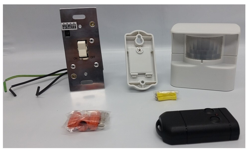 ***USEDOPEN BOX Carlton Automatic Lighting MotionActivated Wall Switch with Remo