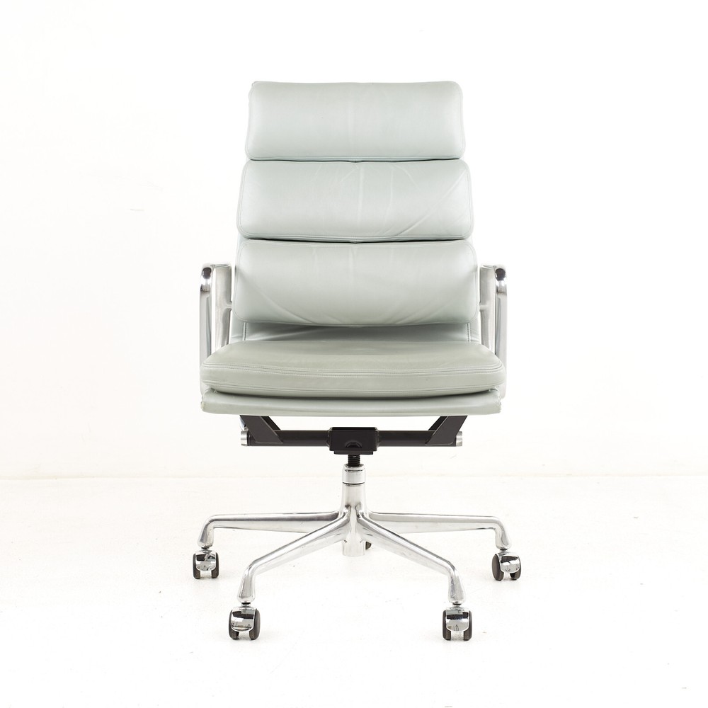 Eames Mid Century Blue Gray Soft Pad Chair