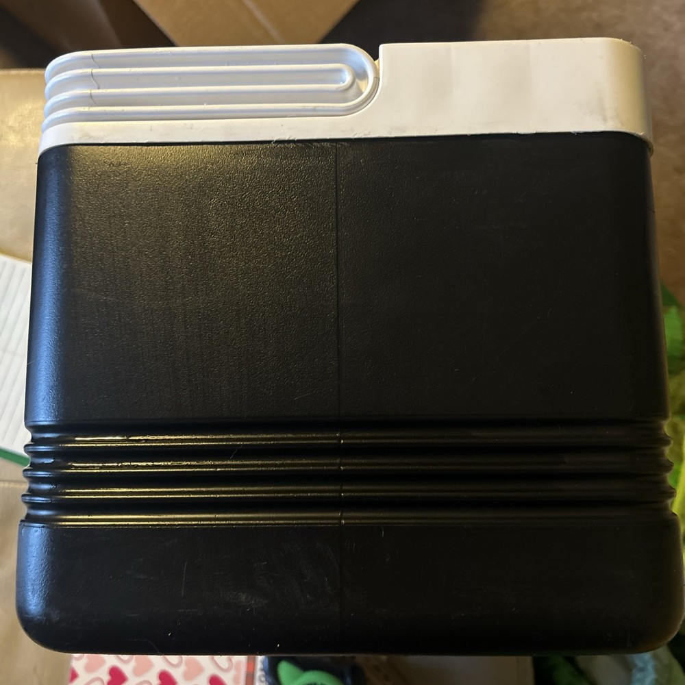 Retro Molson Ice six pack Igloo cooler Black and White