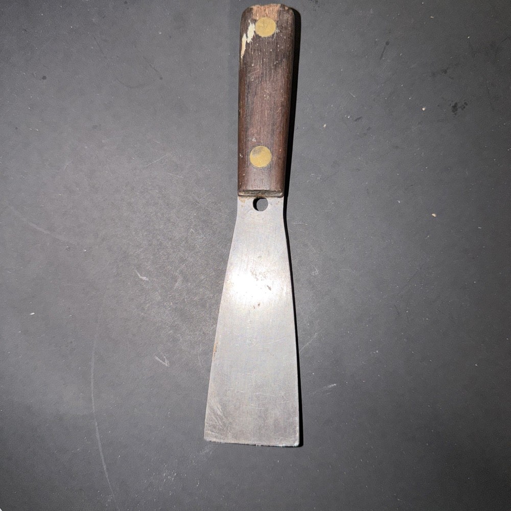 Vintage Red Devil P1-1/2" Medium Stiff Flex Putty Knife/ Scraper