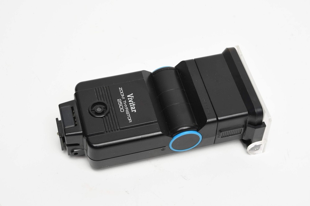 Vivitar Zoom Thyristor 2500 Shoe Mount Flash w/Diffuser, tested